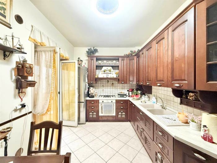 Appartamento quadrilocale in vendita in Via Rosina Anselmi, Palermo Indipendenza, Catania