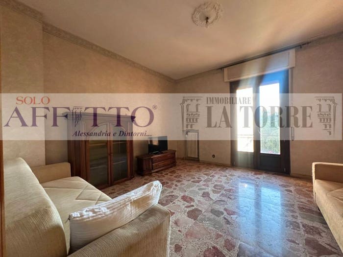 Appartamento quadrilocale in vendita in Via Ovada, Novi Ligure