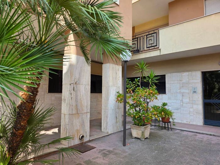 Appartamento con 5 locali in vendita in Via Luciano Manara, Centro, Andria