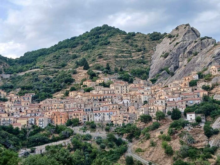 Appartamento trilocale in vendita in Via Domenico Volini, Castelmezzano
