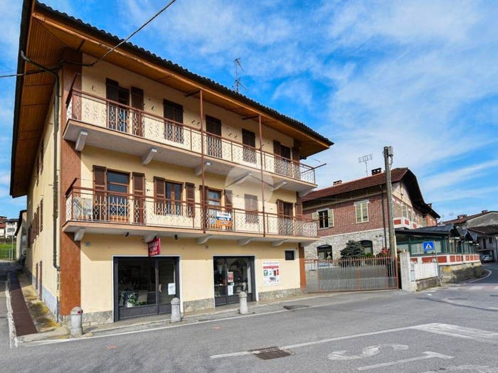 Casa con 6 locali in vendita in Borgata ponte pietra, Pontepietra, Giaveno