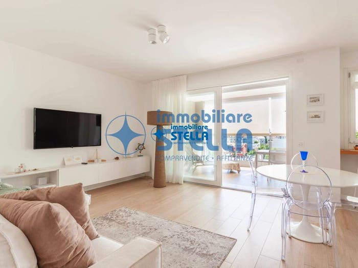 Appartamento trilocale in vendita in Sea Residence Via Equilio, Lido Centro Ovest, Jesolo