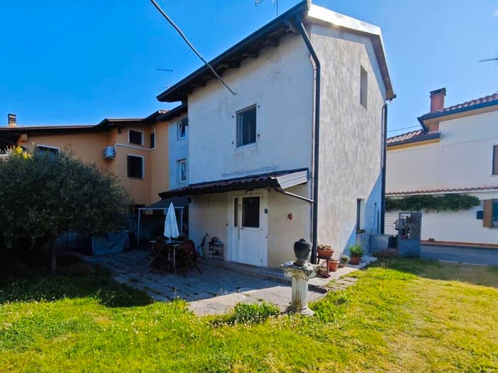 Casa quadrilocale in vendita in Via dei Pascoli, Belgrado, Varmo