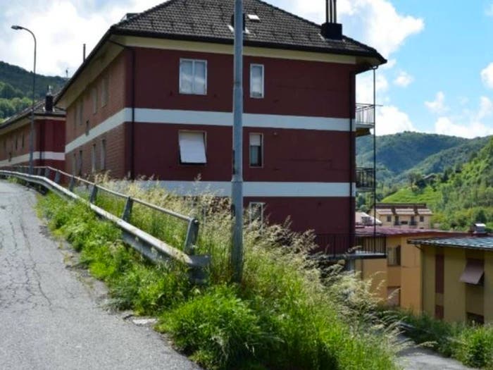 Appartamento trilocale in vendita in Via della Giustina, Campo Ligure