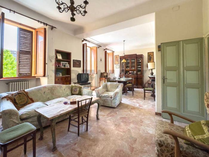 Appartamento con 6 locali in vendita in Centro, Pergola