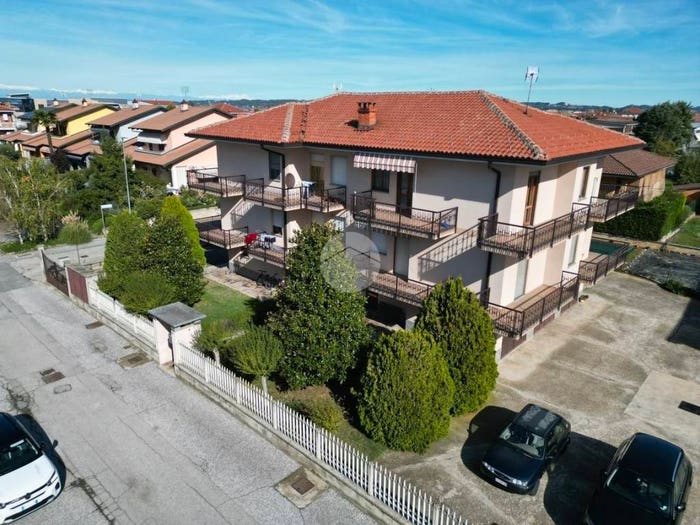 Appartamento quadrilocale in vendita in via divisione cuneense, Roreto, Cherasco