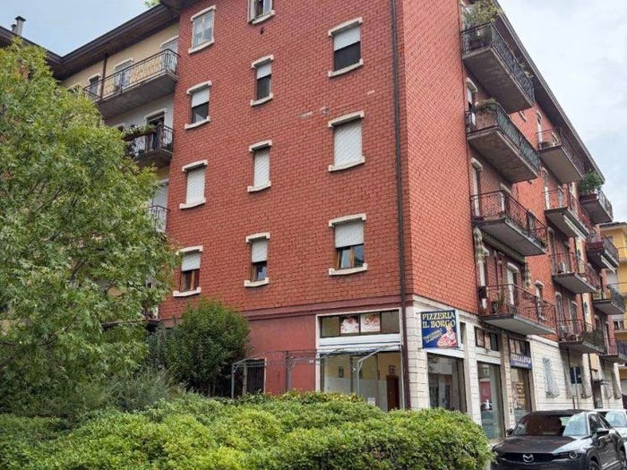 Appartamento trilocale in vendita in Via Renato Serra, Via Veneto Borgo Trento, Brescia