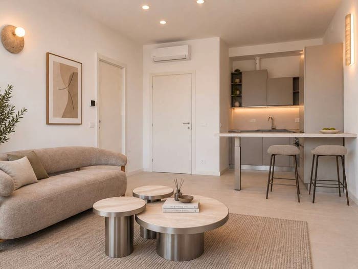 Appartamento bilocale in vendita in Viale Cassala, Navigli Darsena, Milano