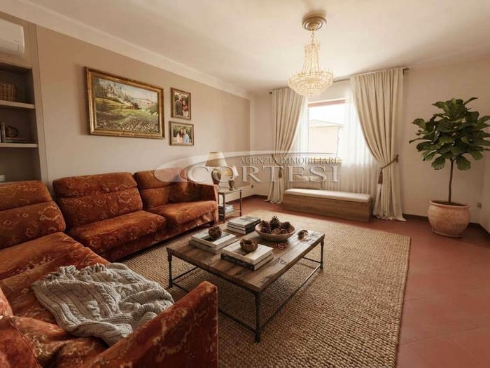 Casa con 6 locali in vendita in Via Tiberina Nord, Centro, Sansepolcro