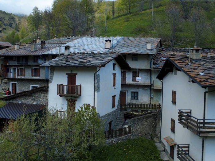 Case in Vendita e in Affitto - 2