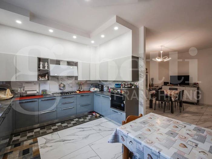 Appartamento trilocale in vendita in Via Raffele Cadorna, Fiorano, Fiorano Modenese