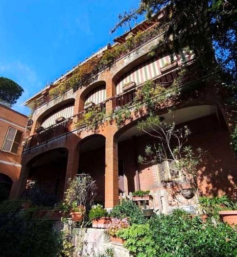 Appartamento quadrilocale in vendita in Via Roma, Centro, Formello