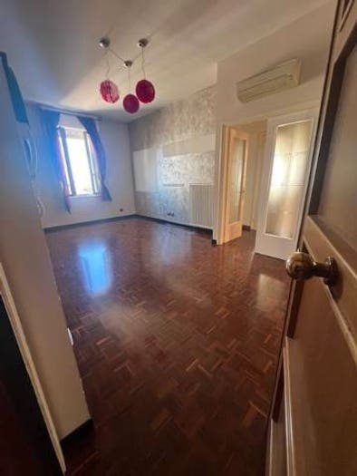 Appartamento quadrilocale in vendita in Viale Giuseppe Verdi, Musicisti, Modena