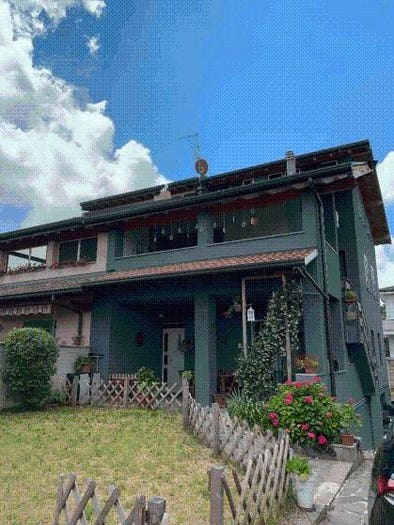Appartamento con 6 locali in vendita in Via Ruggero Leoncavallo, Canegrate