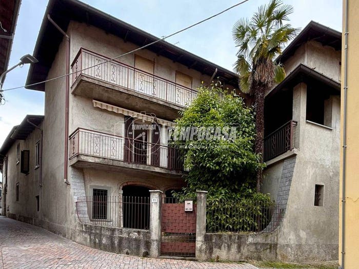 Casa trilocale in vendita in Via Salvatore Quasimodo, Viganò