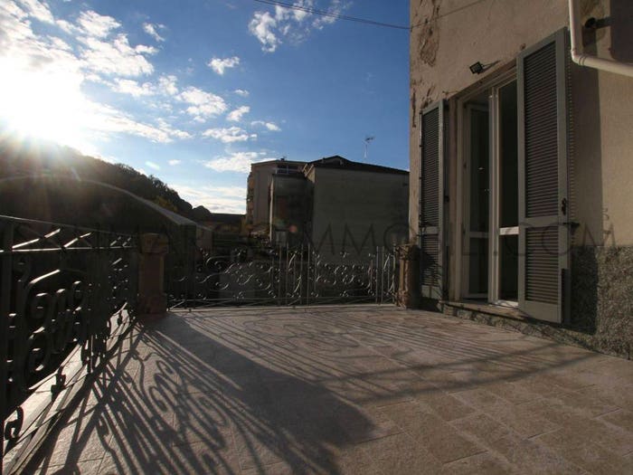 Appartamento bilocale in vendita in Maggianico Bione, Lecco