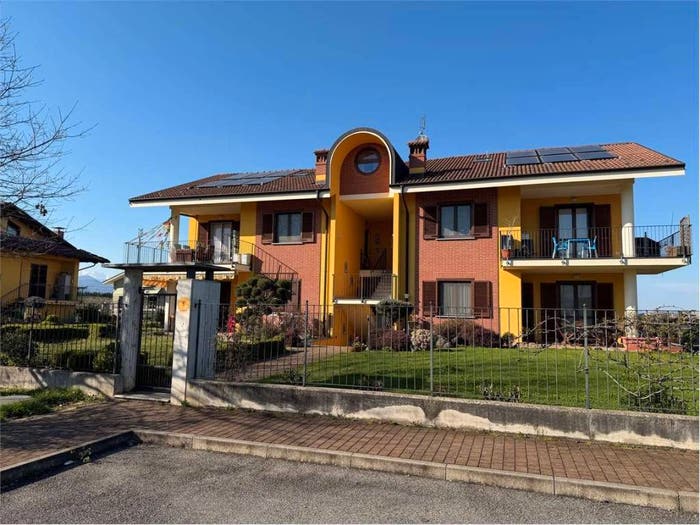 Appartamento quadrilocale in vendita in via Accastello, Centro, Cavour