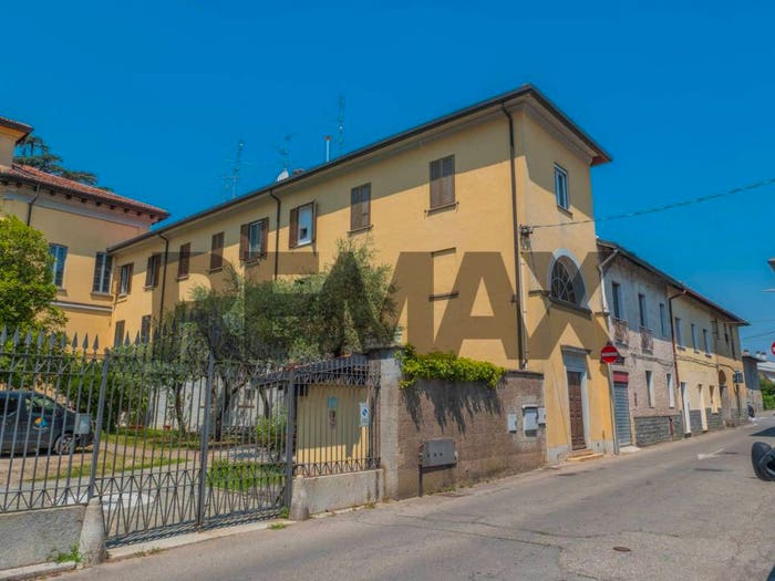 Appartamento trilocale in vendita in VIA CANTU, Cassano Magnago