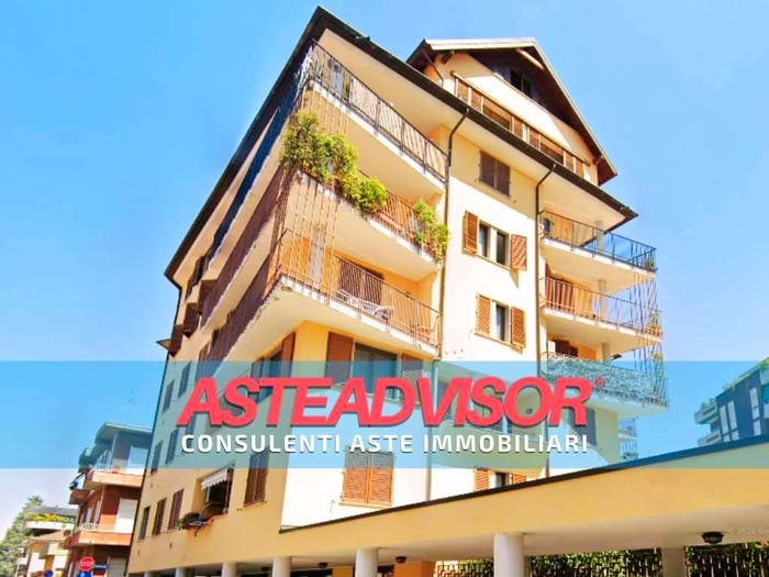 Appartamento con 6 locali in vendita in Via Monte Rosa, Piazza Santa Maria, Busto Arsizio