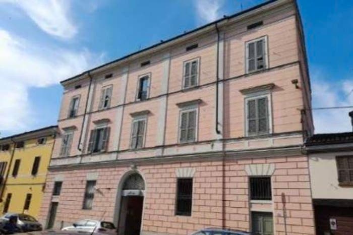 Appartamento con 6 locali in vendita in Via Della Libertà, Piadena, Piadena Drizzona