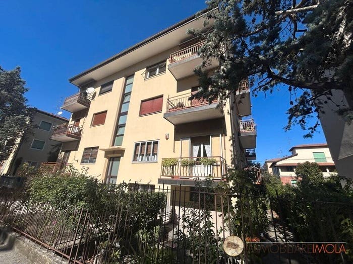 Appartamento quadrilocale in vendita in Amendola, Marconi, Imola