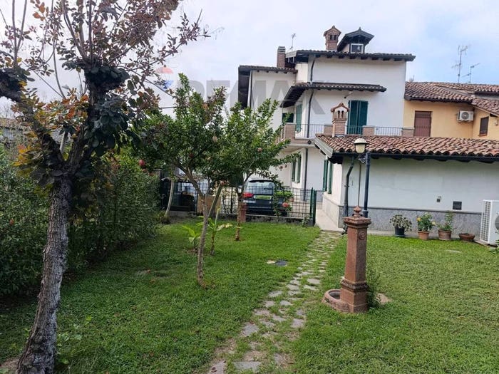 Casa quadrilocale in vendita in via paradiso, Centro, Belgioioso