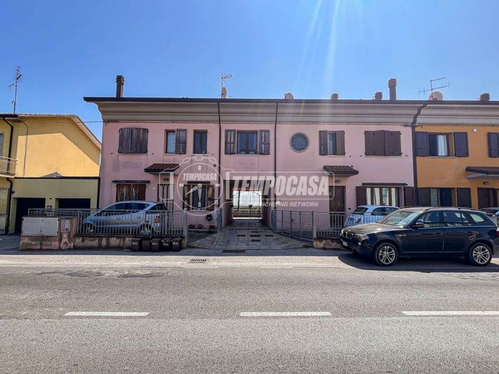 Appartamento trilocale in vendita in Via Cesenatico, Borella, Cesenatico