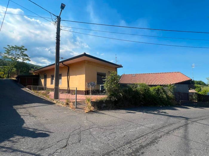 Casa bilocale in vendita in Milo