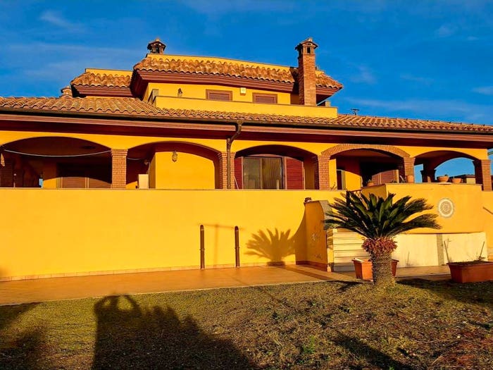 Casa con 6 locali in vendita in Borgata Aurelia, Civitavecchia