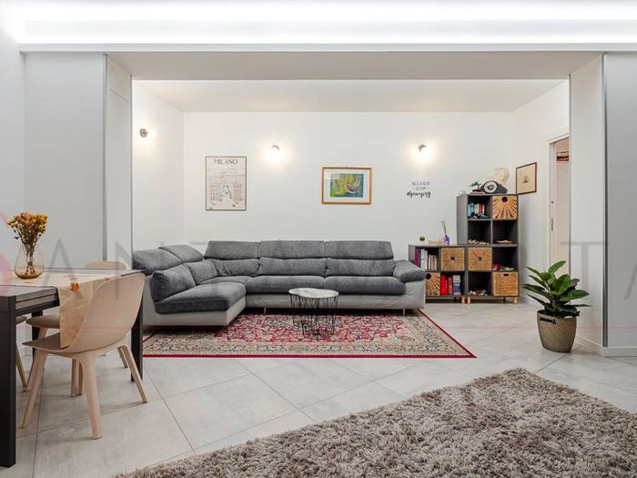 Appartamento bilocale in vendita in Via Varazze, San Siro, Milano