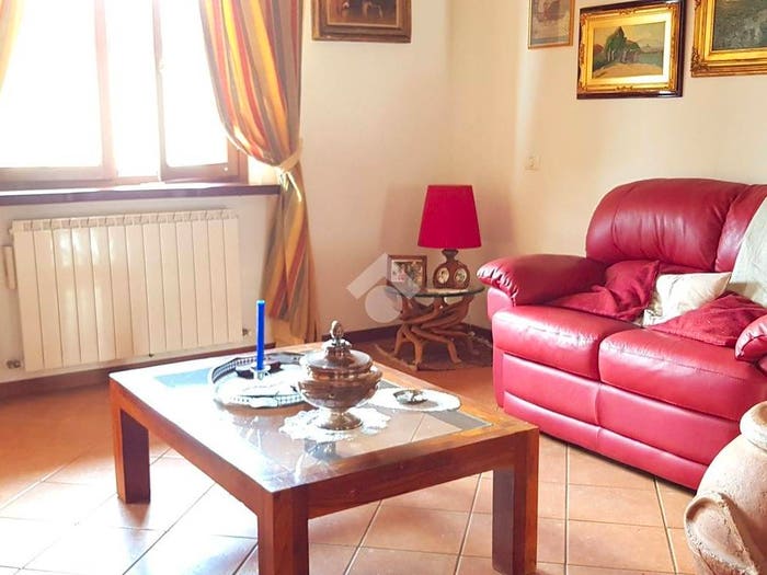 Casa quadrilocale in vendita in Via Stazione, Centro, Cannara