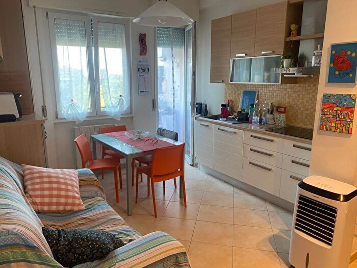 Appartamento quadrilocale in vendita in Piazza Roma Borgo Cappuccini, Livorno