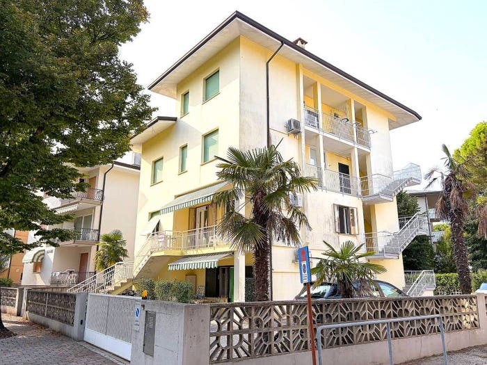 Appartamento quadrilocale in vendita in Via dei Tigli, Centro, Lignano Sabbiadoro