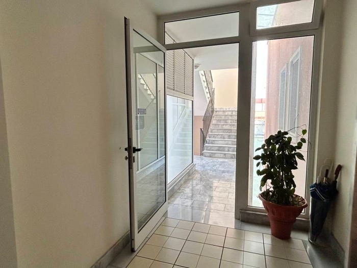 Appartamento trilocale in vendita in Via Pasubio, Putignano