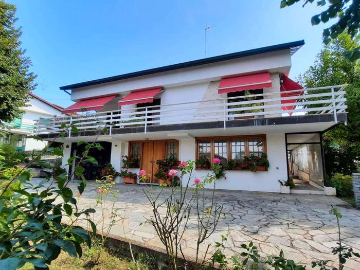 Casa quadrilocale in vendita in via Nairole, Borgo, Monticello d'Alba