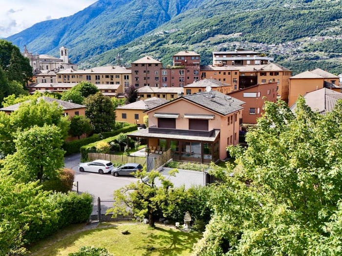 Appartamento quadrilocale in vendita in Via Ambrogio Caccia Domignoni, Centro, Morbegno