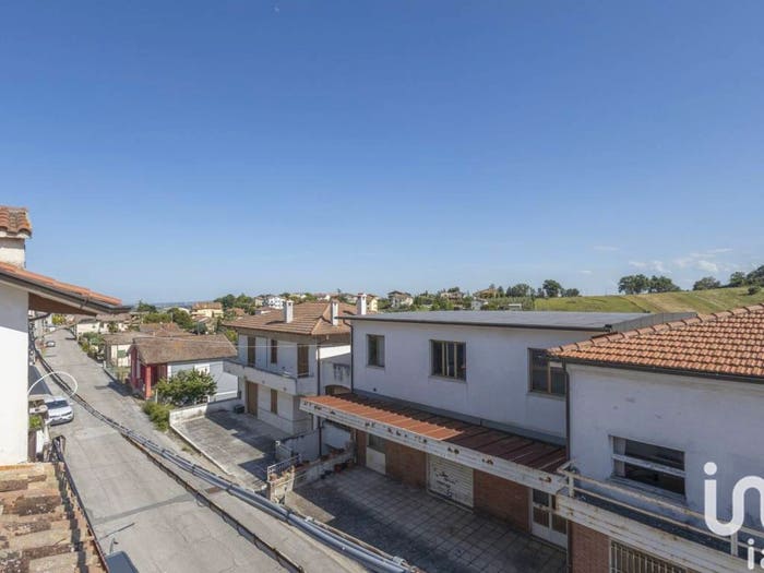 Casa con 6 locali in vendita in Via MONTORO NUOVO, Montoro, Filottrano