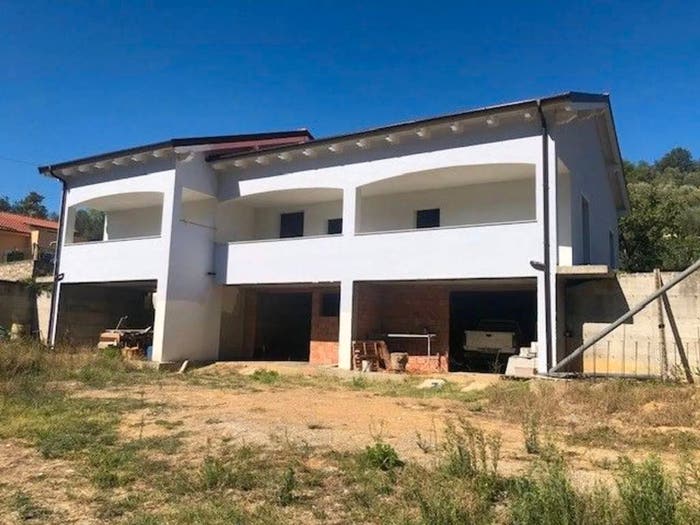 Casa con 5 locali in vendita in Ortovero