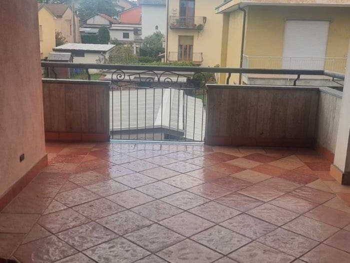 Appartamento quadrilocale in vendita in Via Giovanni Pascoli, Trezzano Rosa