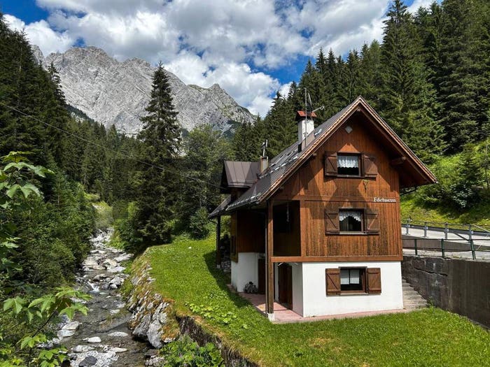 Casa con 6 locali in vendita in Via della Segheria, Forni Avoltri