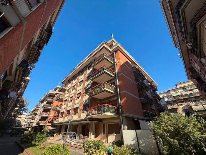 Appartamento trilocale in vendita in Via delle Nereidi, Ostia Ponente, Roma