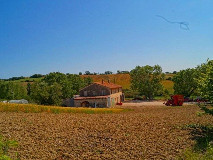 Casa con 6 locali in vendita in Strada PROVINCIALE snc, San Costanzo