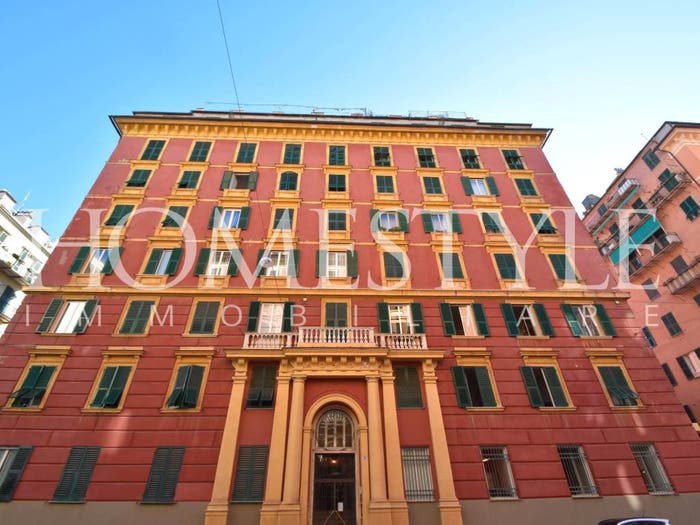 Appartamento con 6 locali in vendita in Via Nino Bixio, Carignano, Genova