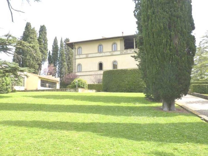 Appartamento con 6 locali in vendita in Via Campati, Fiesole
