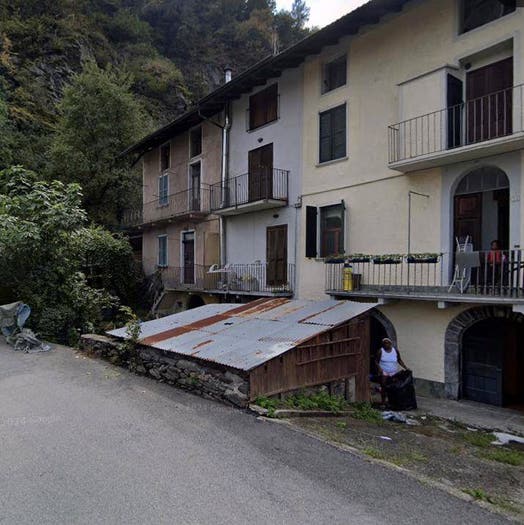 Casa quadrilocale in vendita in Via Masoni, Fusine