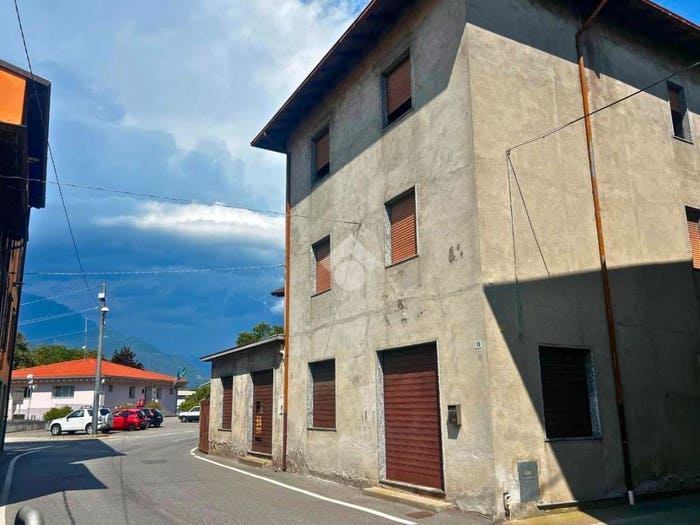 Casa quadrilocale in vendita in Via san martino, Plemo, Esine