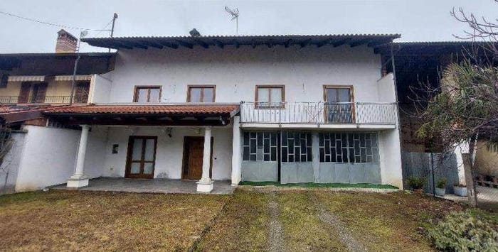 Casa con 5 locali in vendita in Cascina Mombello, Vische