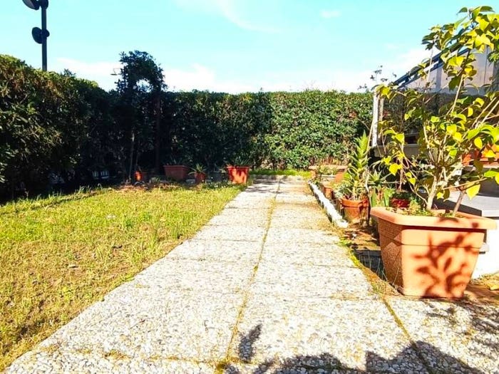 Appartamento trilocale in vendita in Via Enrico Mattei, Marina di Massa Centro, Massa
