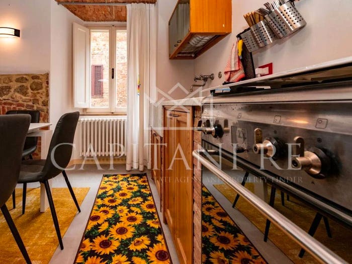 Appartamento con 5 locali in vendita in Via San Martino, Centro, Chiusdino