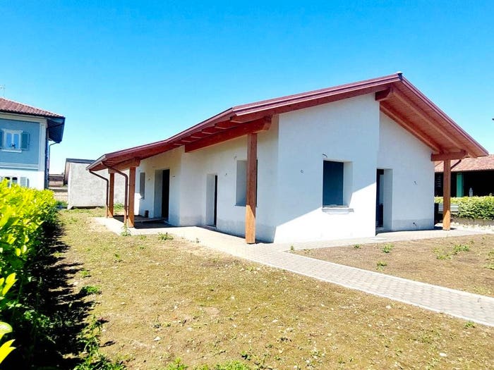 Casa con 6 locali in vendita in Via Piave, Centro, Caluso